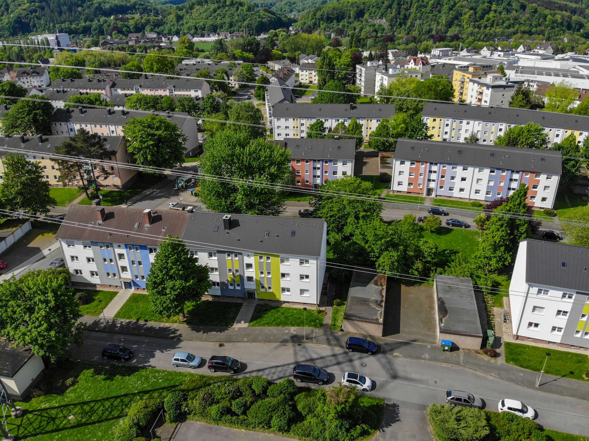 Pflegegerechtes Wohnen in einem grünen Wohnumfeld – das ermöglicht das VdW-Verbandsmitglied Hohenlimburger Bauverein in der Demenz-WG in Hagen-Hohenlimburg.